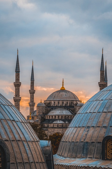 Descoperă Istanbul: Orașul dintre două continente te așteaptă cu obiective turistice fascinante!