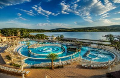 Băile Figa a înregistrat un număr record de turiști în primul weekend al vacanței de vară