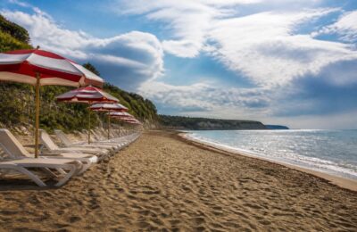 Scădere de 9% a turiștilor străini pe litoralul din Bulgaria în vara 2026