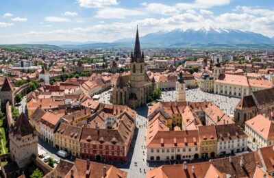 Sibiul introduce în august 2026 un ghid digital în 12 limbi și menține accesul restricționat la Palatul Brukenthal de Noaptea Muzeelor