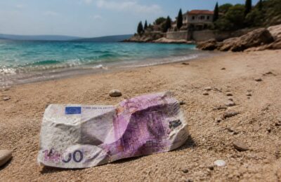 Un turist român a plecat mai devreme dintr o vilă din Halkidiki după ce a plătit 1.400 de euro