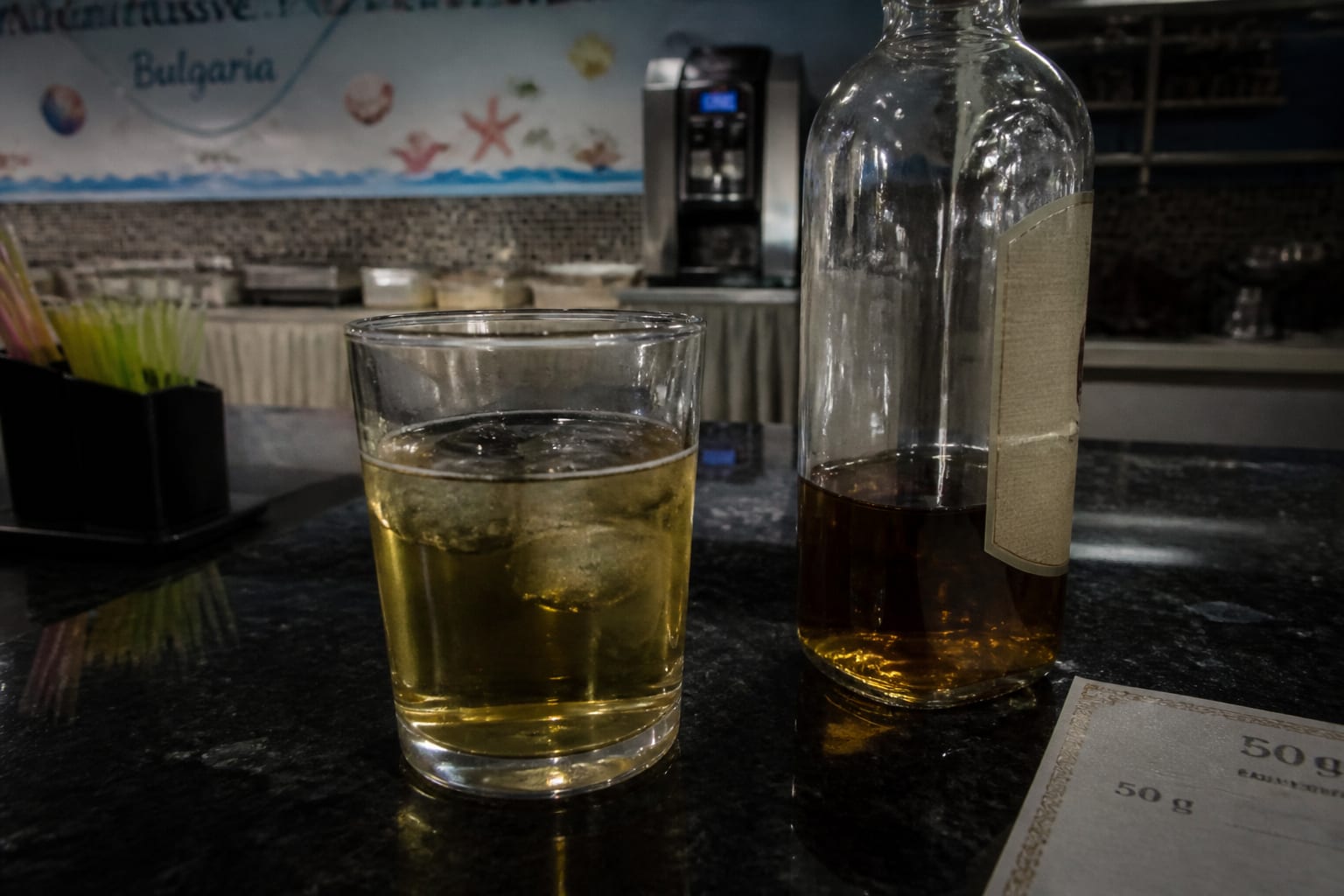 Ce primești de 10.000 de lei la un sejur all-inclusive în Bulgaria: experiența cu un whiskey de 1,2 lei