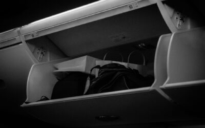 Bagajul de cabină pentru zboruri de cel puțin șase ore. Lista făcută după 190 de ore în avion