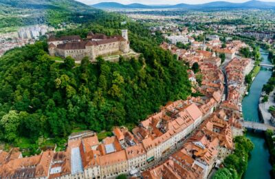Ljubljana și Zagreb în același city-break. Drumul dintre capitale durează aproximativ două ore și jumătate