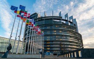 Parlamentul European aprobă rambursarea călătoriilor perturbate în 14 zile, inclusiv pentru rezervările prin agenții